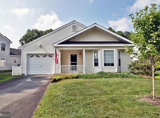 5 Ivy Ct, Barnegat, NJ 08005