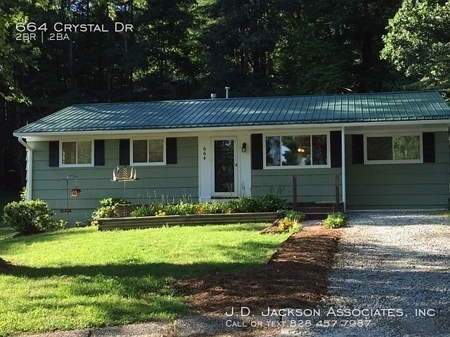 1st image of 664 Crystal Dr