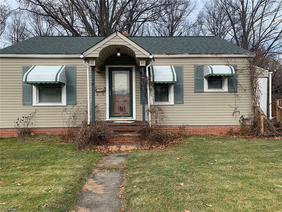 1st image of 723 E Archwood Ave