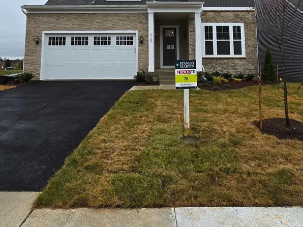 915 Warlander Dr SW, Leesburg, VA 20175