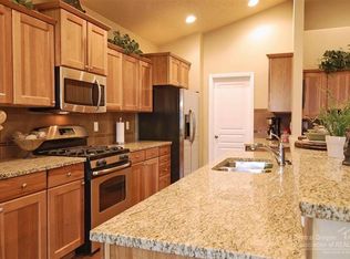 1255 W McKinney Butte Rd #2, Sisters, OR 97759