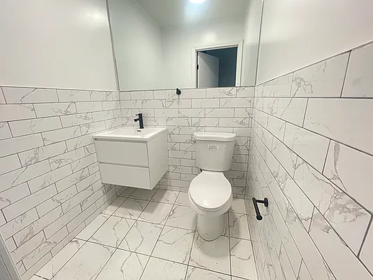 Rented by Compass | media 13