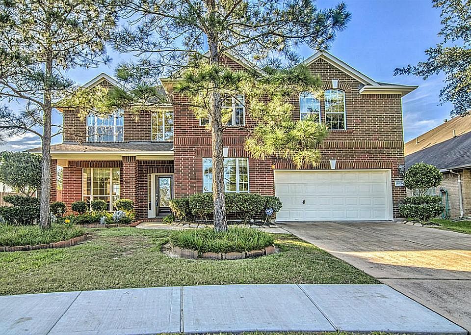 1st image of 11615 Waterwood Ct
