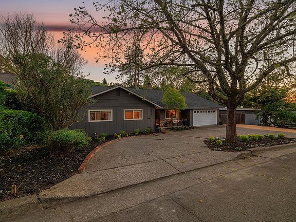 3rd image of 5846 Monte Verde Drive