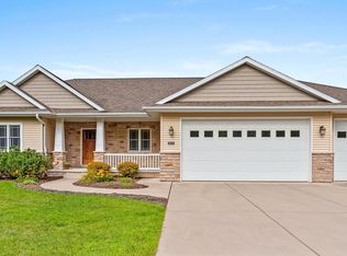 N5619 Henry Ct, Luxemburg, WI 54217
