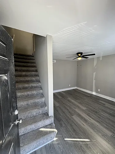 121 Aqua Ct Photo 1