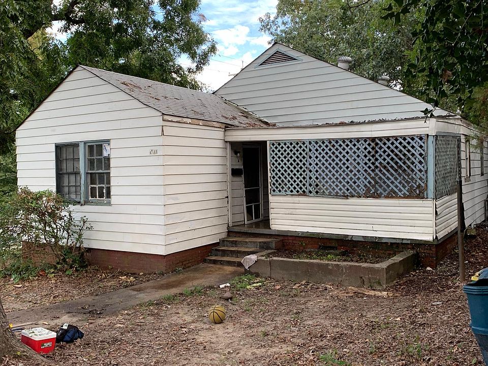 2nd image of 1501 W Charles Bussey Ave #B