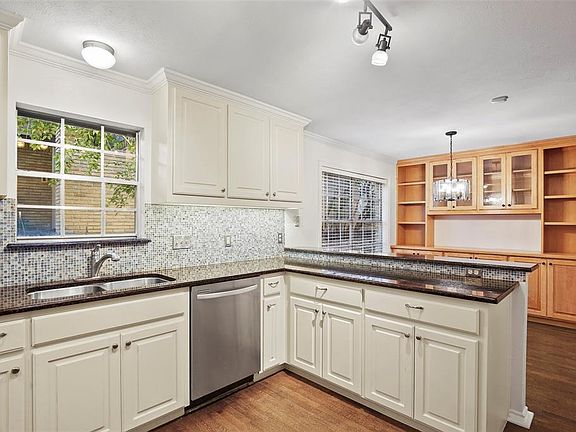 5th image of 9110 Summer Glen Ln