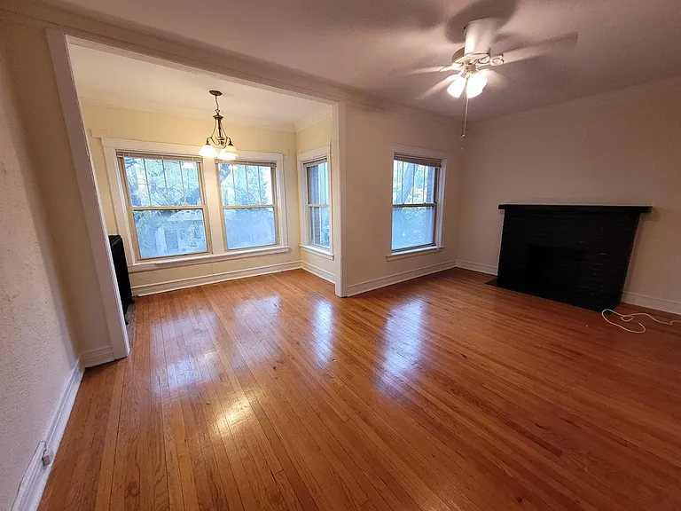 5346 N Winthrop Ave #1 — Photo 9