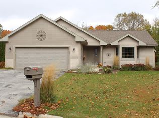 604 W Spruce Dr, Sturgeon Bay, WI 54235