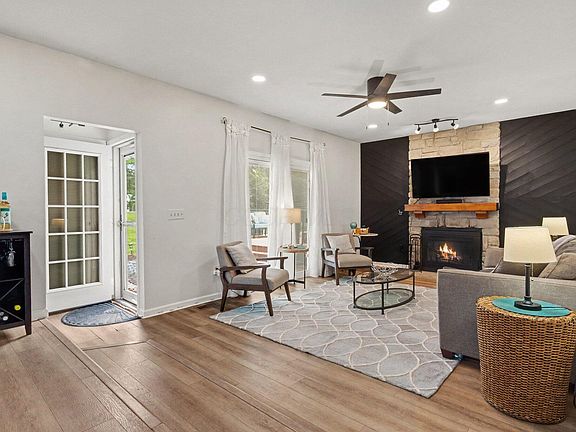 4th image of 3432 Society Hill Ct