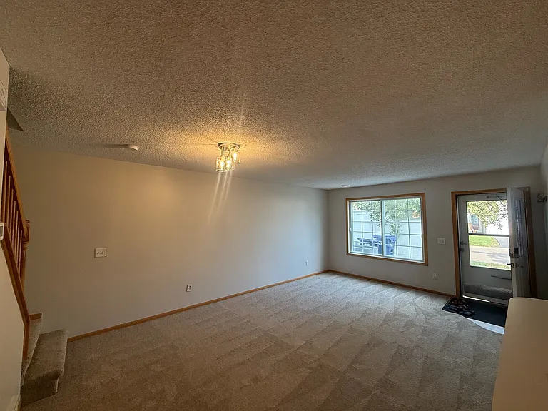 14748 Excelsior Ln — Photo 22