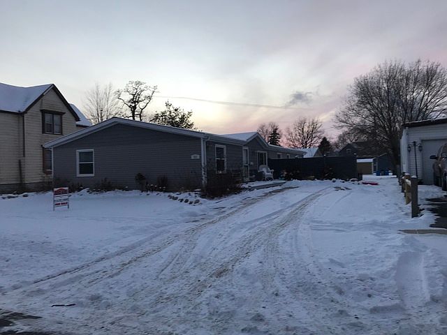 1st image of 221 N Lott Blvd