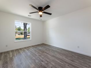 2725 W Shane St, Alvin, TX 77511