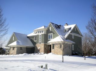 115 Equestrian Way, Hawthorn Woods, IL 60047