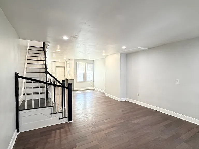 5817 N 6th St — Photo 5