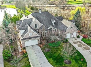 2899 Hastings Ct, Rochester, MI 48306