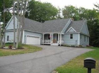 34 Stonewall Dr, Rochester, NH 03868
