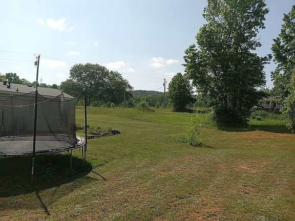 4th image of 104 Secret Cove Dr