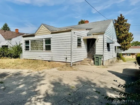 2726 McCall St, Dayton, OH 45417