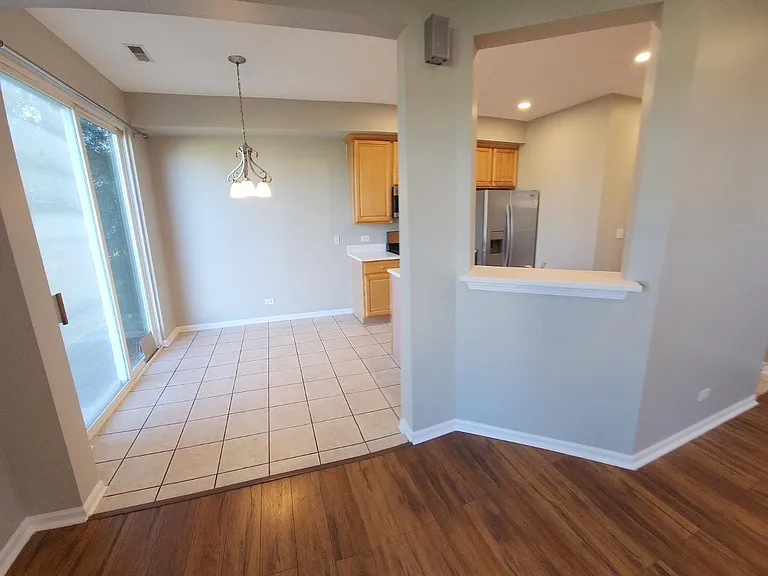 3279 Bromley Ln — Photo 10
