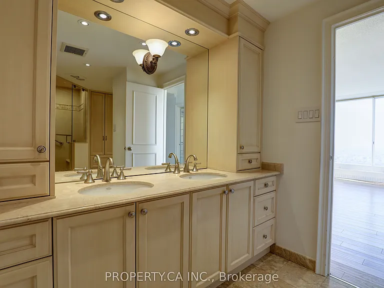 2045 Lake Shore Blvd W #3701 — Photo 29