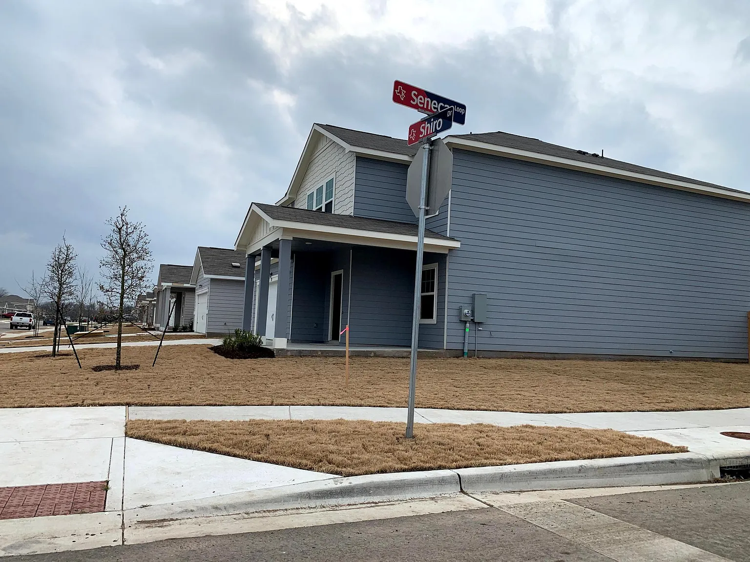 178 Shiro Dr — Photo 2
