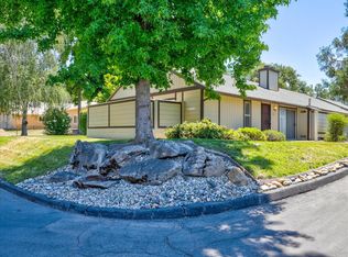 49400 River Park Rd APT 74, Oakhurst, CA 93644