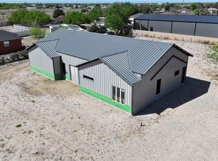 527 E 2nd St, Sullivan City, TX 78595