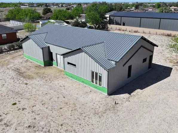 527 E 2nd St, Sullivan City, TX 78595