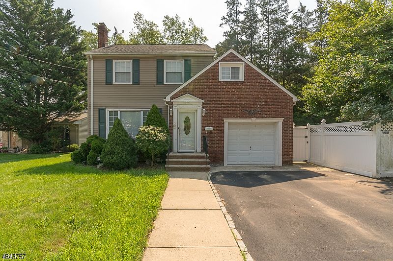 1st image of 1198-1202 Magie Ave