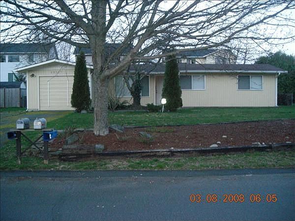 1st image of 19317 Aurora Dr E