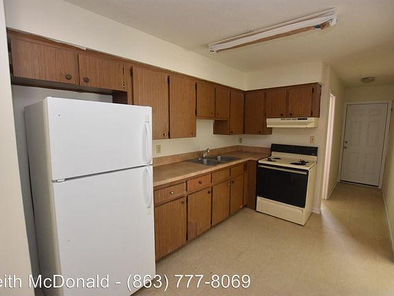 5th image of 1104 Roselle Ave