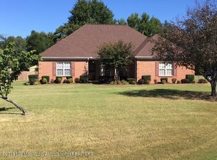 3396 Stone Meadow Cv, Nesbit, MS 38651