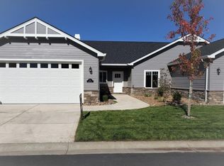 191 Sky Hawk Dr, Eagle Point, OR 97524