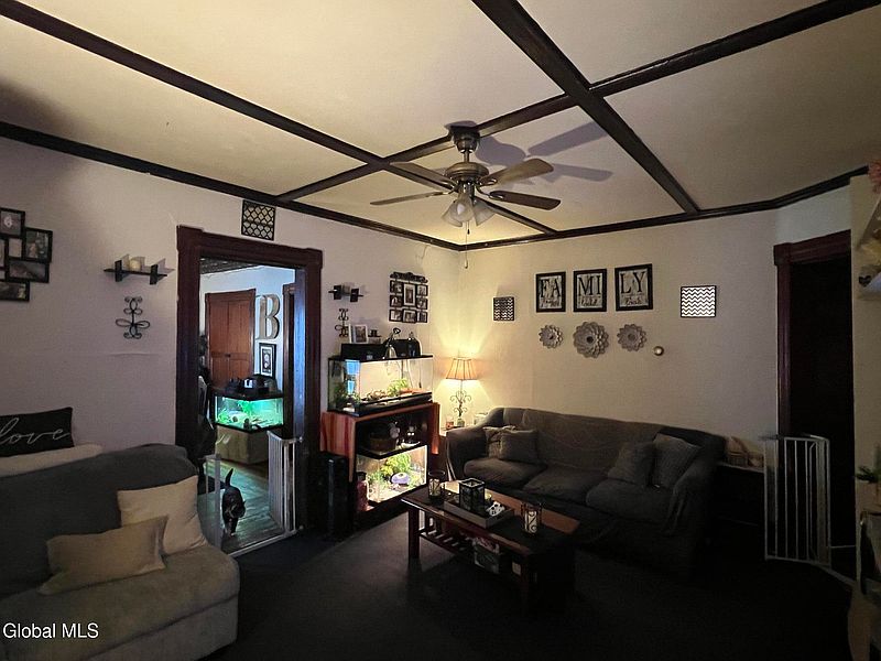 3rd image of 8 Broadview Terrace