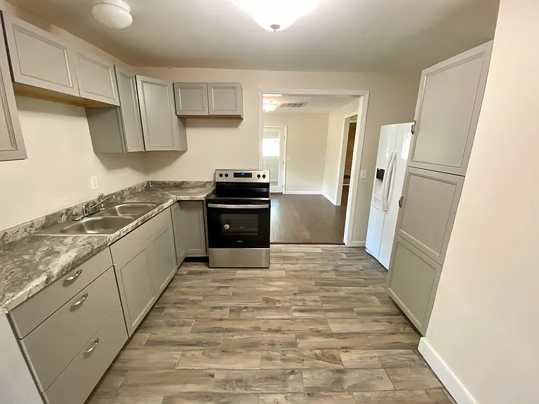 112 Pelfrey St — Photo 11