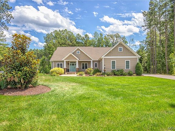 3rd image of 8000 Lake Margaret Pl