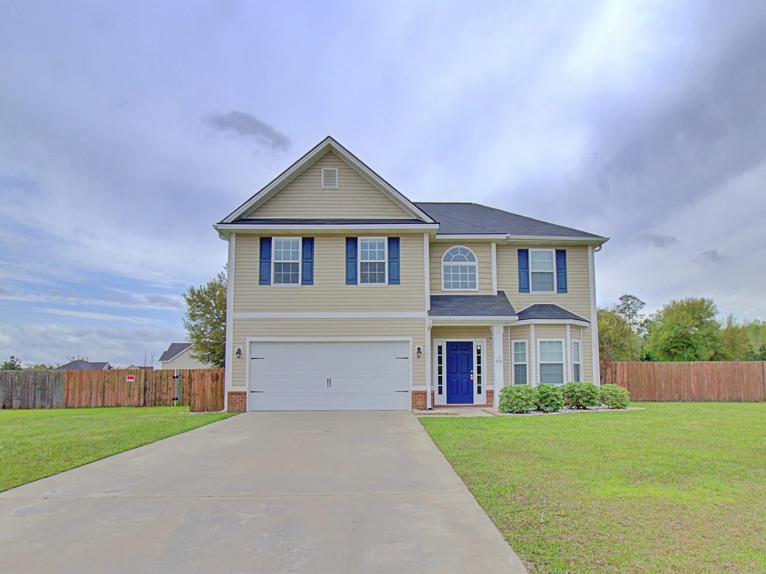 935 Mustang Lane Northeast - 1 — Photo 2