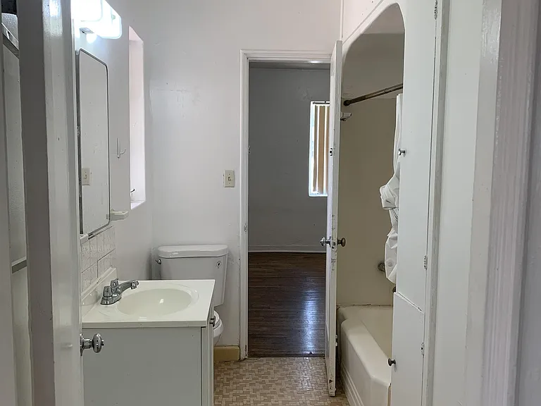 1930 E Mabel St — Photo 15