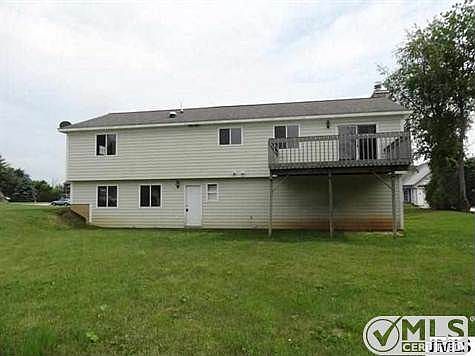 3rd image of 3820 Thorncrest Dr