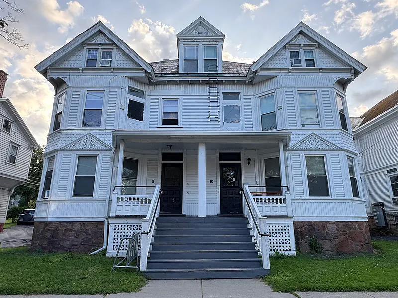 8-10 S Willard St #8-1