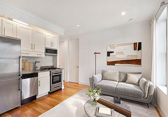 3rd image of 143 W 4th St #2RN