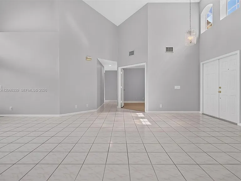 1520 Seabay Rd — Photo 41