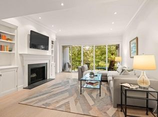 75 Grove St APT 431, Wellesley, MA 02482