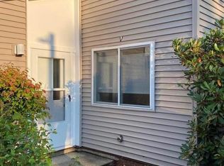 3 Grandview Dr #O, South Burlington, VT 05403