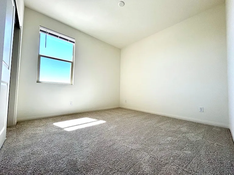 12476 Kings Creek Pl — Photo 16