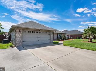 205 Lonsdale Ln, Hinesville, GA 31313