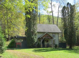 2195 N Jones Creek Rd, Franklin, NC 28734