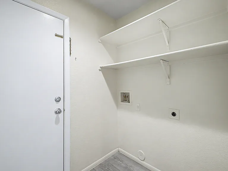 12402 N 41st Ave — Photo 25